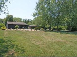 15W661 81st St, Burr Ridge, IL 60527