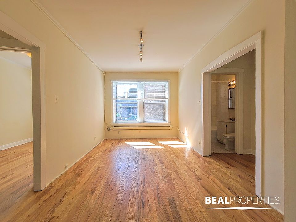 1st image of 511 W Melrose St #511410