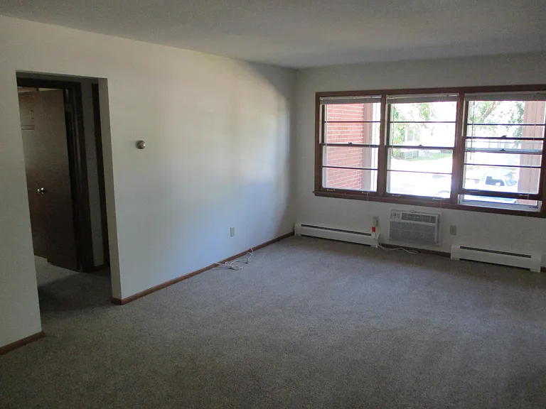 359 Ewing St #12 — Photo 11