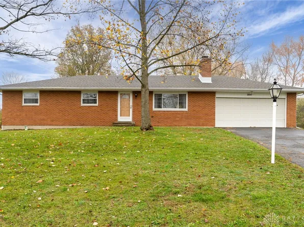 2617 Greene Hills Dr, Dayton, OH 45431