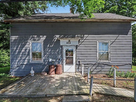 2nd image of 5918 Jeddo Rd