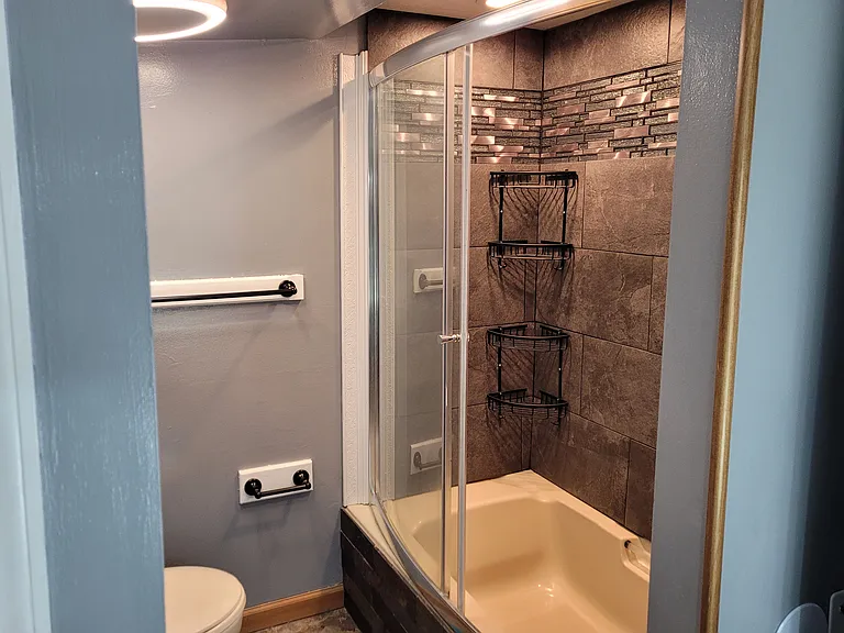 113 Tyler Dr — Photo 9