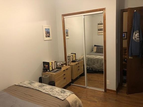4th image of 2384 24th St #2B