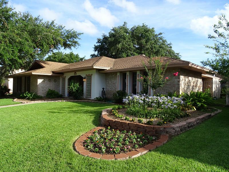 1st image of 5249 River Oaks Dr