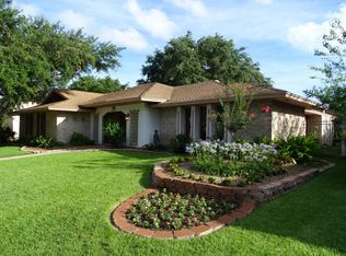 5249 River Oaks Dr, Corpus Christi, TX 78413