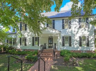 11717 Manor Rd, Leawood, KS 66211