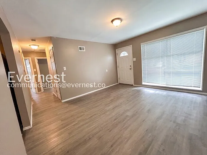 4001 Cranberry Ln — Photo 6