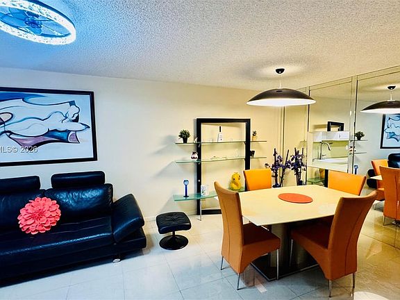 3rd image of 410 SE 2nd St APT 219