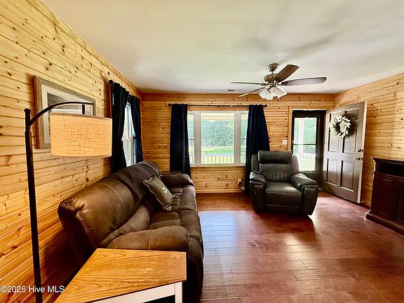 4th image of 239 Hoggard Mill Road