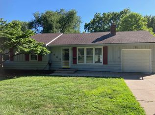 9402 Kessler Ln, Overland Park, KS 66212