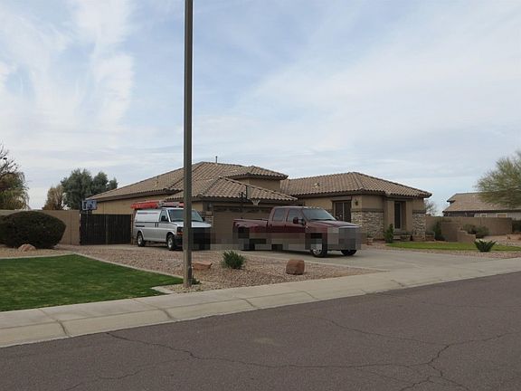 2nd image of 2226 S Heritage Dr