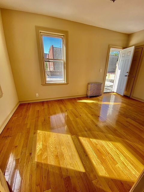 1st image of 32-06 43rd St #Rr2