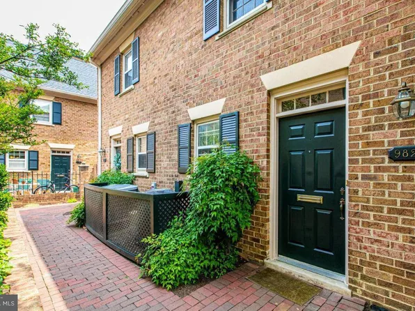982 N Royal St, Alexandria, VA 22314