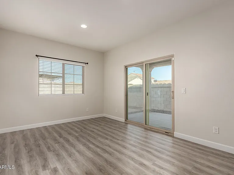 11204 W Mobile Ln — Photo 12