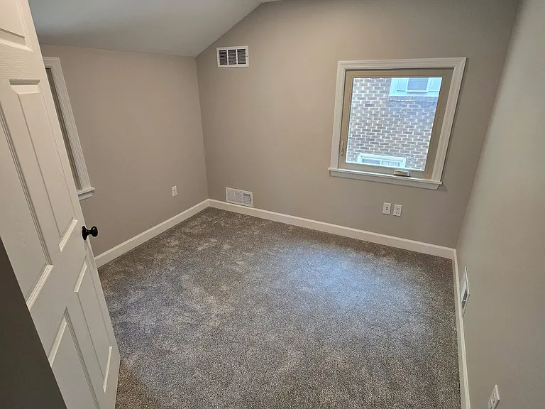 8370 Ohio River Blvd — Photo 11