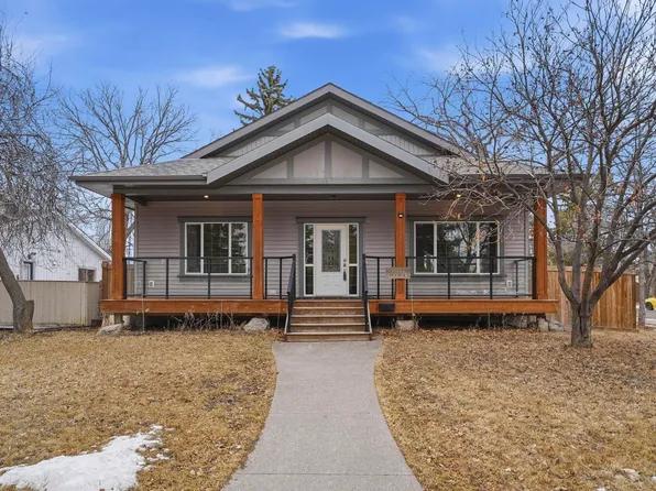 8704 75th Ave NW, Edmonton, AB T6C 0H2