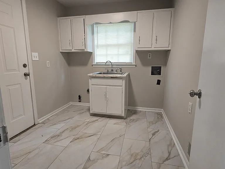 4508 Plantation Ln — Photo 6