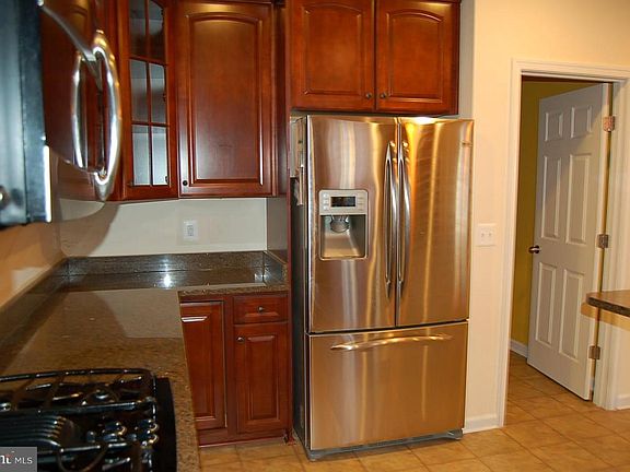 4th image of 12699 Lakeside Ct