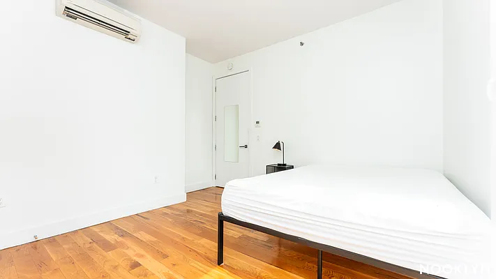 Rented by Nooklyn NYC LLC | media 7