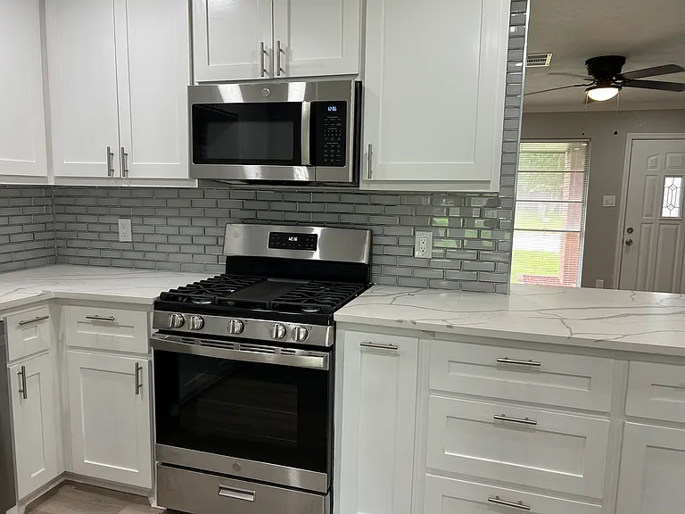 203 Mimosa St — Photo 7