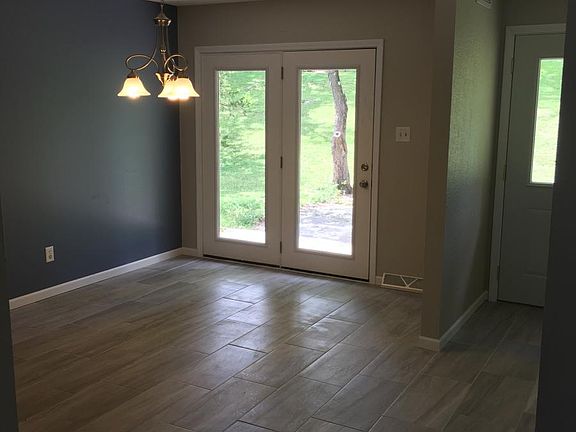 2nd image of 605 Belair Dr