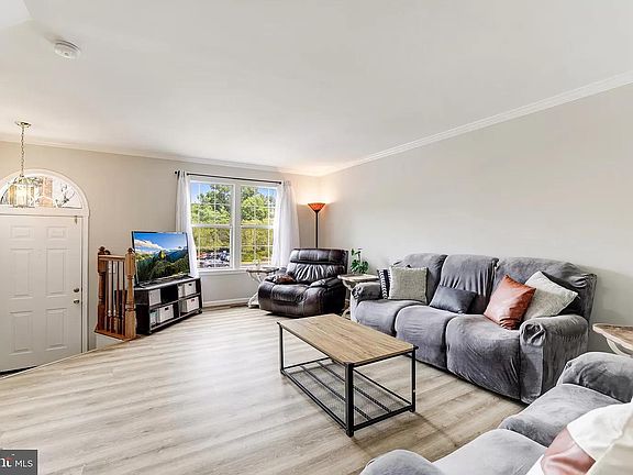 2nd image of 1743 Wigglesworth Way