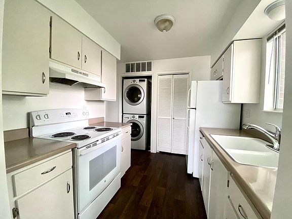 2nd image of 350 Mansfield Ave APT 8