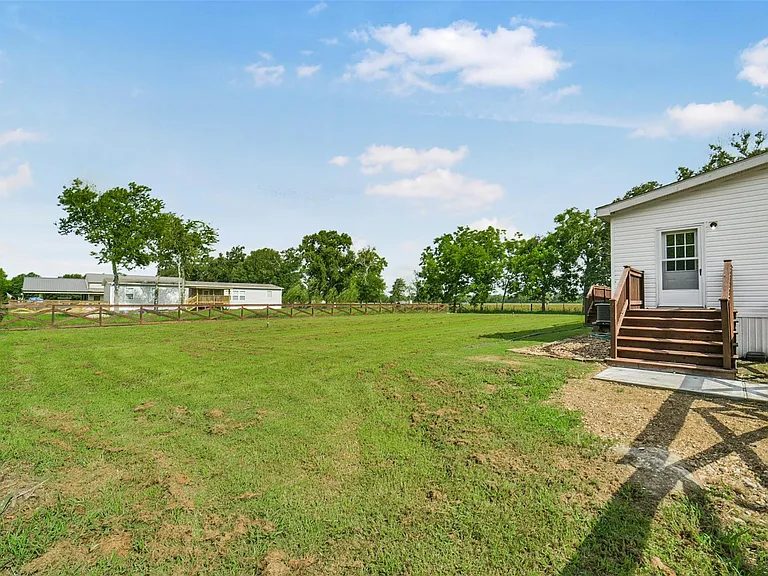 1566 County Road 610 #E — Photo 40