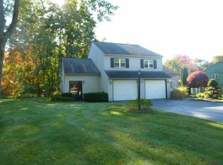 24 B Woodcliffe Dr #A, Clifton Park, NY 12065
