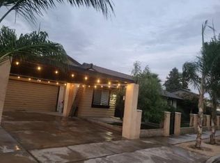 844 W Robin Ave, Visalia, CA 93291