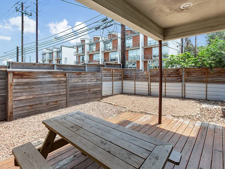 2314 S 5th St — Photo 31