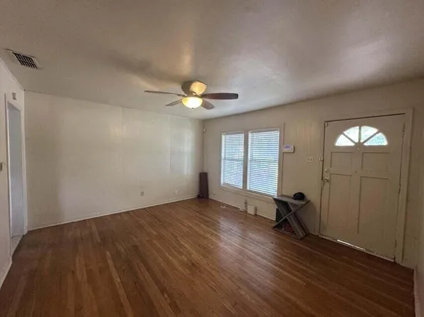 3305 30th St, Lubbock, TX 79410