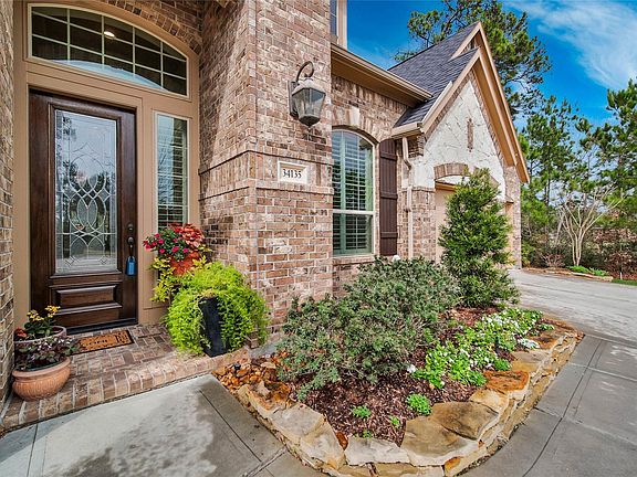 3rd image of 34135 Willow Bluff Ln
