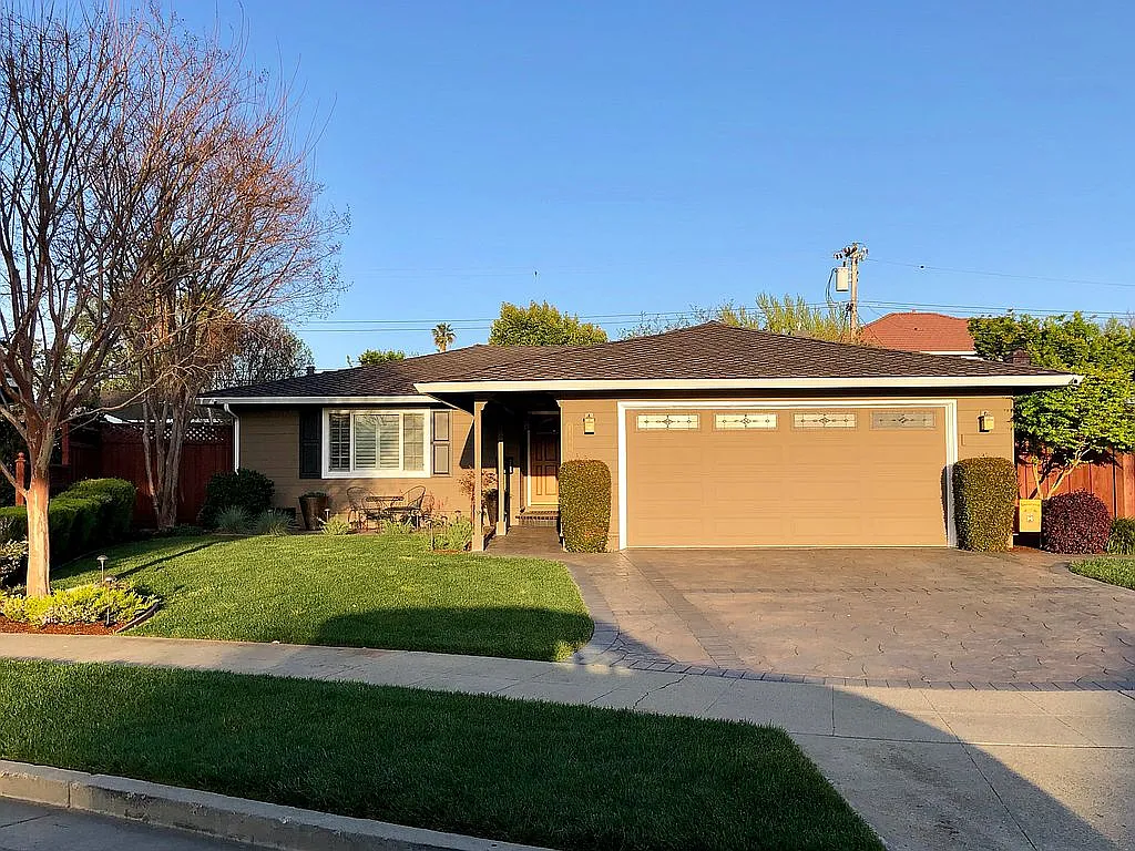 4861 Aspen Ct photo 1