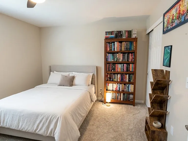 10557 W Dartmouth Ave — Photo 6