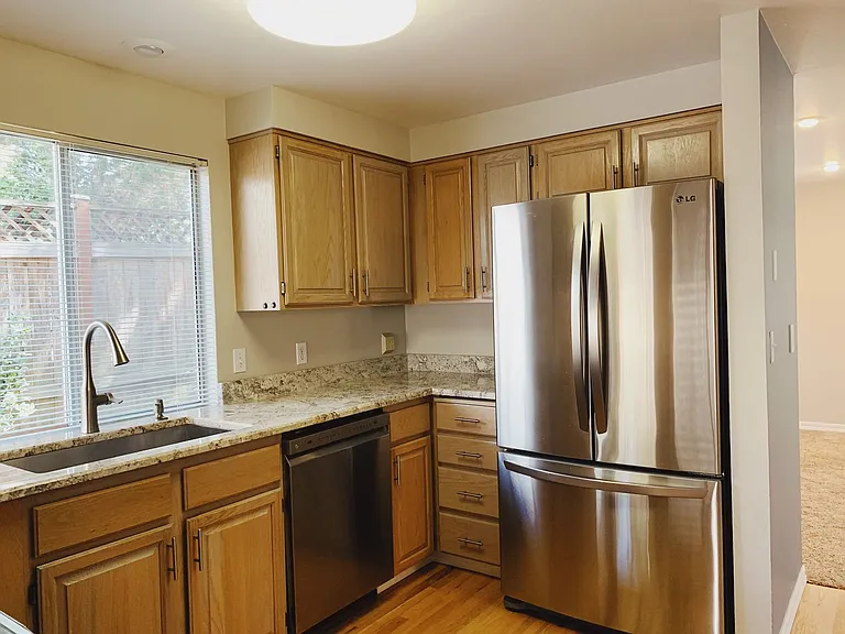 8022 118th Ct NE #5 — Photo 6