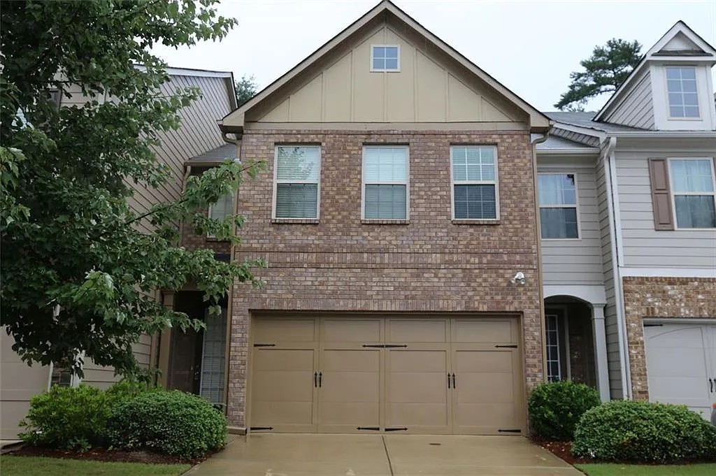 3 bed, 2.5 bath, 1929 sqft, $2,250 — Photo 1