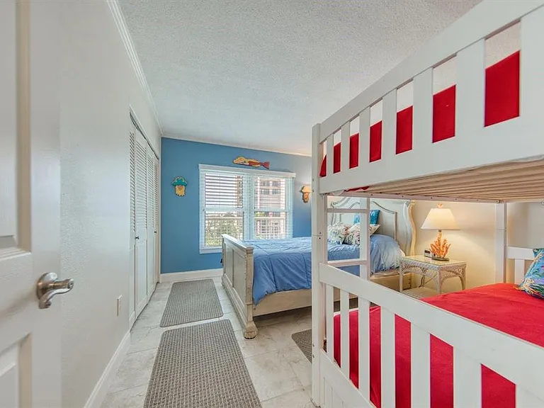 105 Island Way #138 — Photo 8