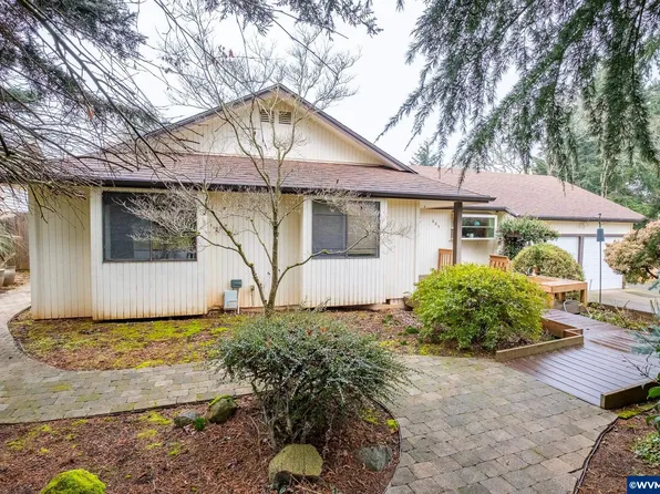 605 J David St SE, Salem, OR 97306
