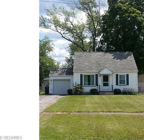 1st image of 857 Trumbull Ave SE