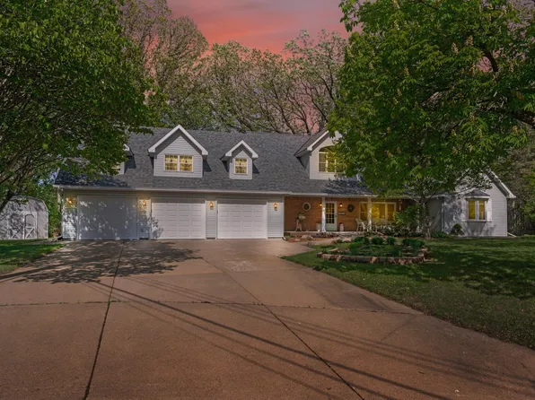 8672 Mattson Brook Ln, Minneapolis, MN 55444