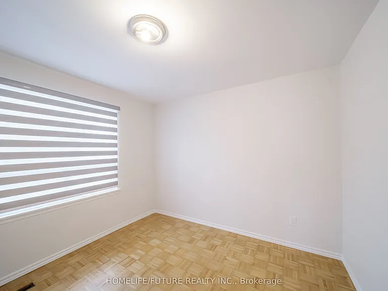 8 Coltman Cres — Photo 21