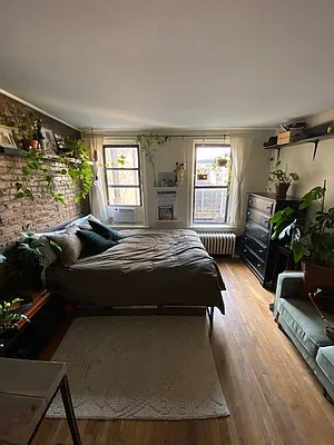 Rented by City Connections Realty | media 12