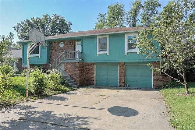 1st image of 2908 Sweet Briar Dr