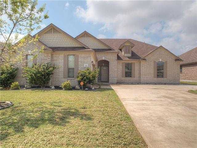 1st image of 705 Willow Walk Dr