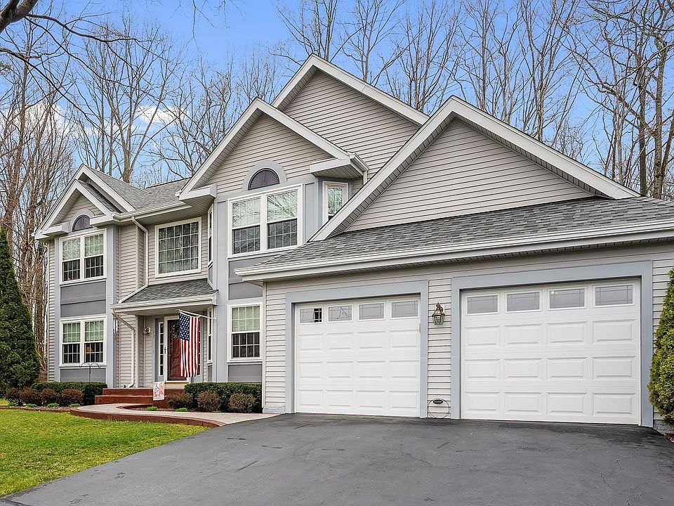 1st image of 22 Wendover Ct