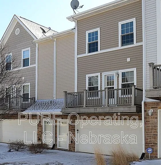 16767 Laurel Plz — Photo 2