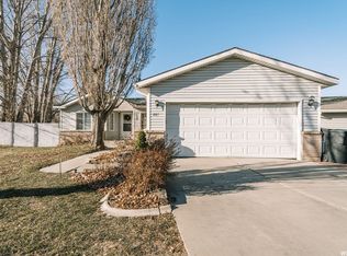 1687 Kylee Ln, Ogden, UT 84404
