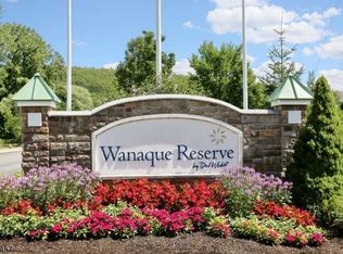 10406 Warrens Way, Wanaque, NJ 07465