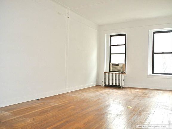 3rd image of 1614 York Ave APT 2A